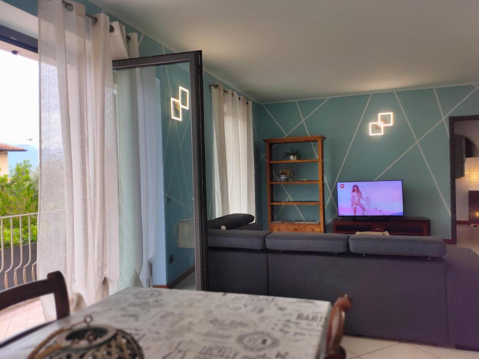 Garda Dreams Apartment Torri Del Benaco Esterno foto